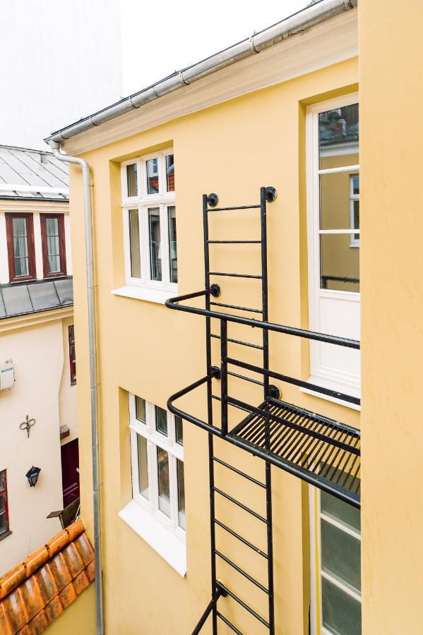 Elvis Apartment/11 Beds/6 Bedrooms/Riga Old Town Exterior foto